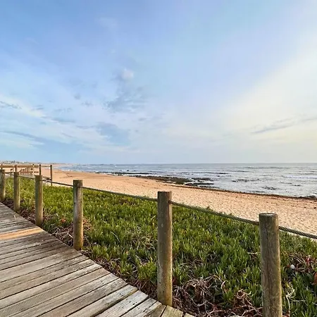 Clara's Hébergement de vacances *