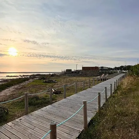 Clara's Hébergement de vacances